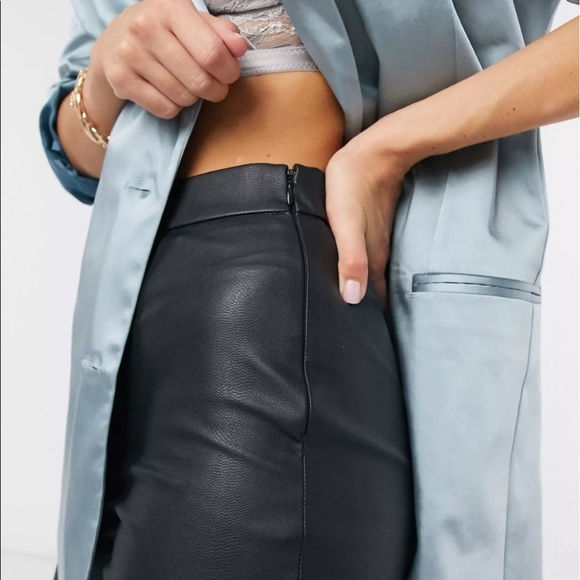 Vero Moda Faux Leather Pants - Picture 3 of 15